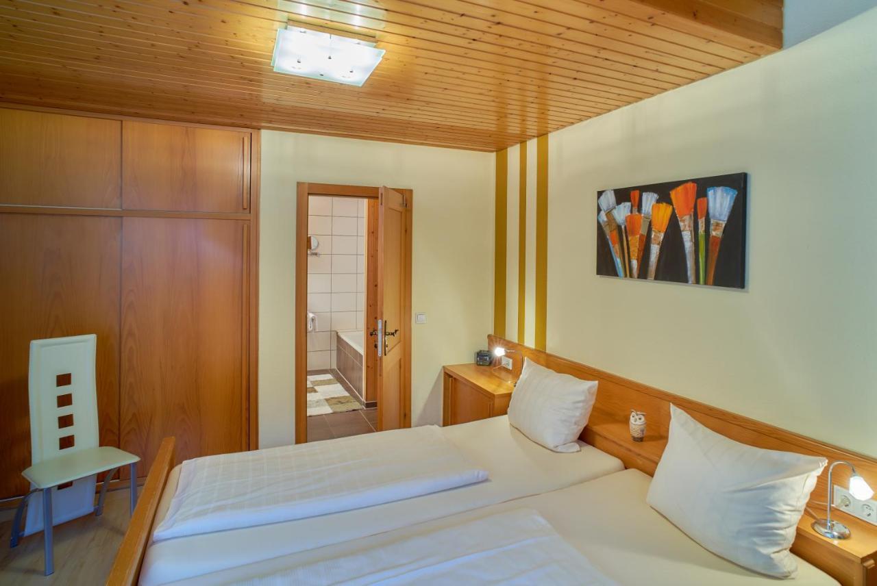 Hotel Garni Am Goetheplatz Bad Münster am Stein-Ebernburg Eksteriør billede