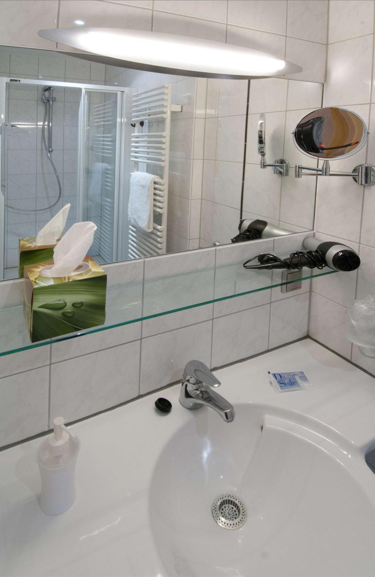 Hotel Garni Am Goetheplatz Bad Münster am Stein-Ebernburg Værelse billede