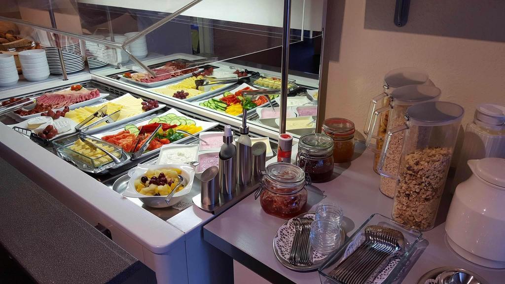 Hotel Garni Am Goetheplatz Bad Münster am Stein-Ebernburg Eksteriør billede