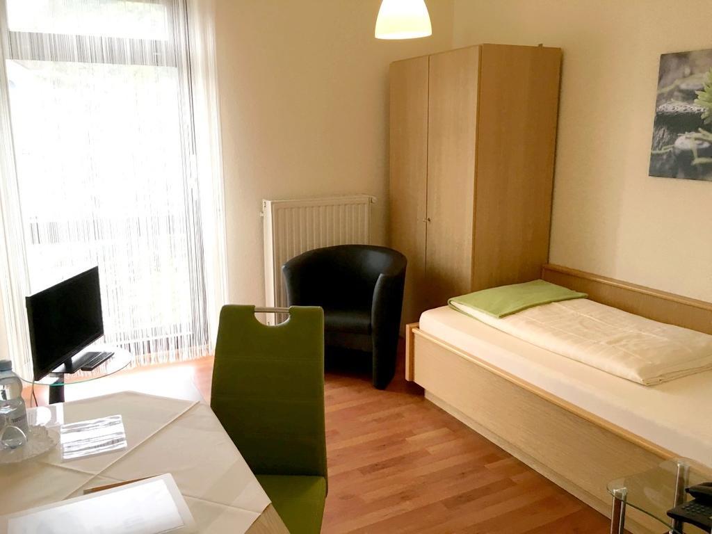 Hotel Garni Am Goetheplatz Bad Münster am Stein-Ebernburg Eksteriør billede