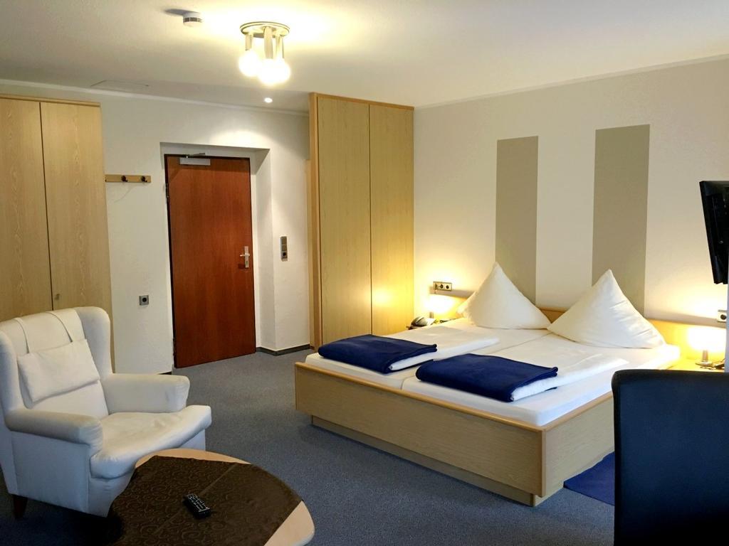 Hotel Garni Am Goetheplatz Bad Münster am Stein-Ebernburg Eksteriør billede